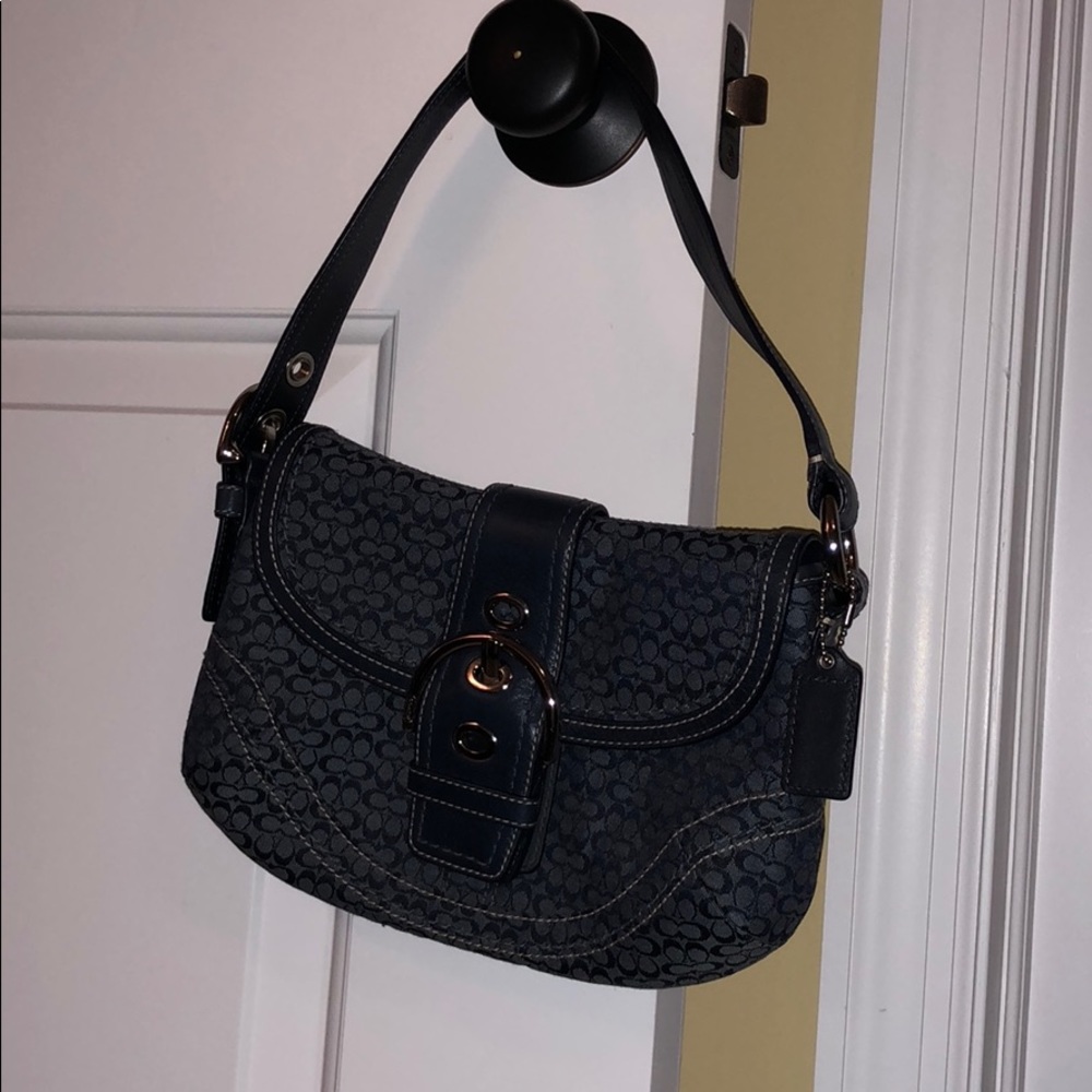 Navy blue coach purse! 10x6x2.5
